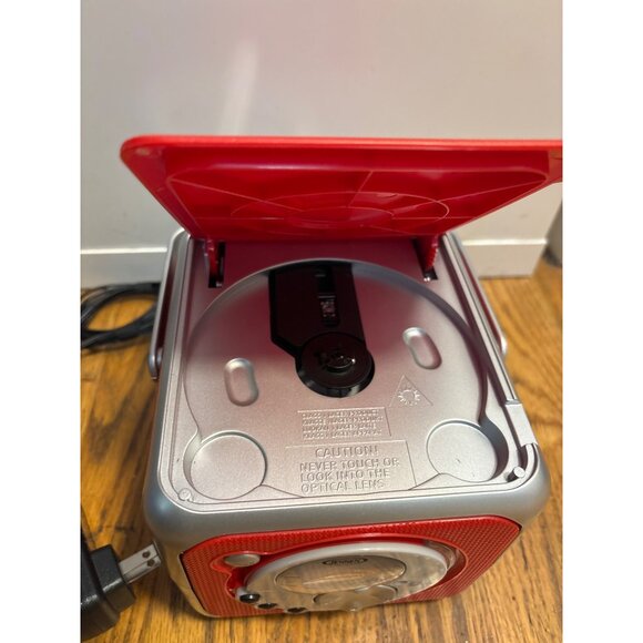 Jensen CD-555 Portable CD Player With Bluetooth & AM/FM Radio Red - Picture 3 of 7